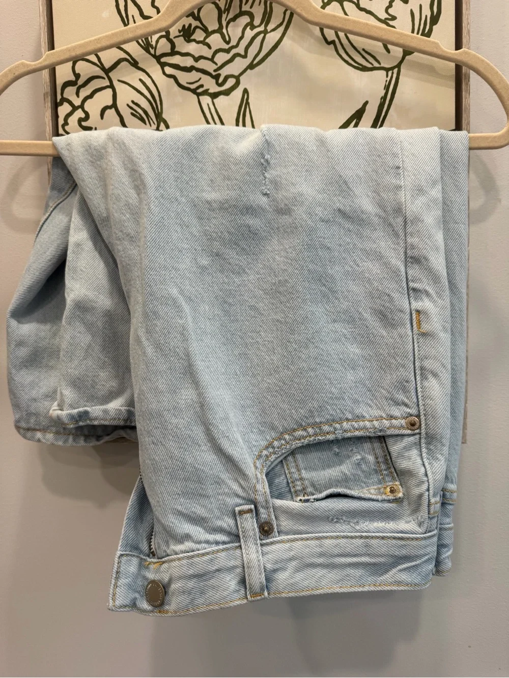 Universal Thread Light Wash Distressed Denim Long Shorts High-Rise Women’s 10/R